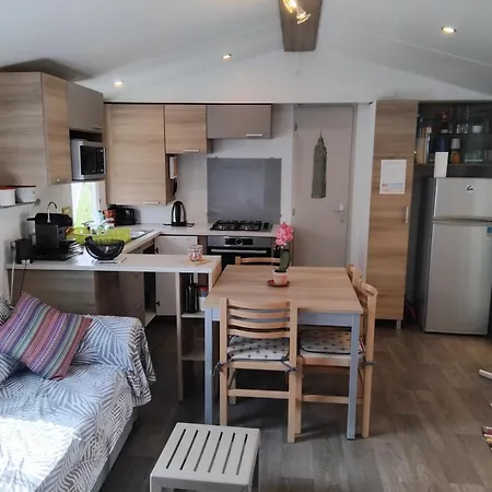 Mobil Glamping Confort D'un Sans Les Contraintes Piscine Promotion Septembre 3 - 2 Sdb -climatisé - 300m De La - Piscine - Parking - Hyères